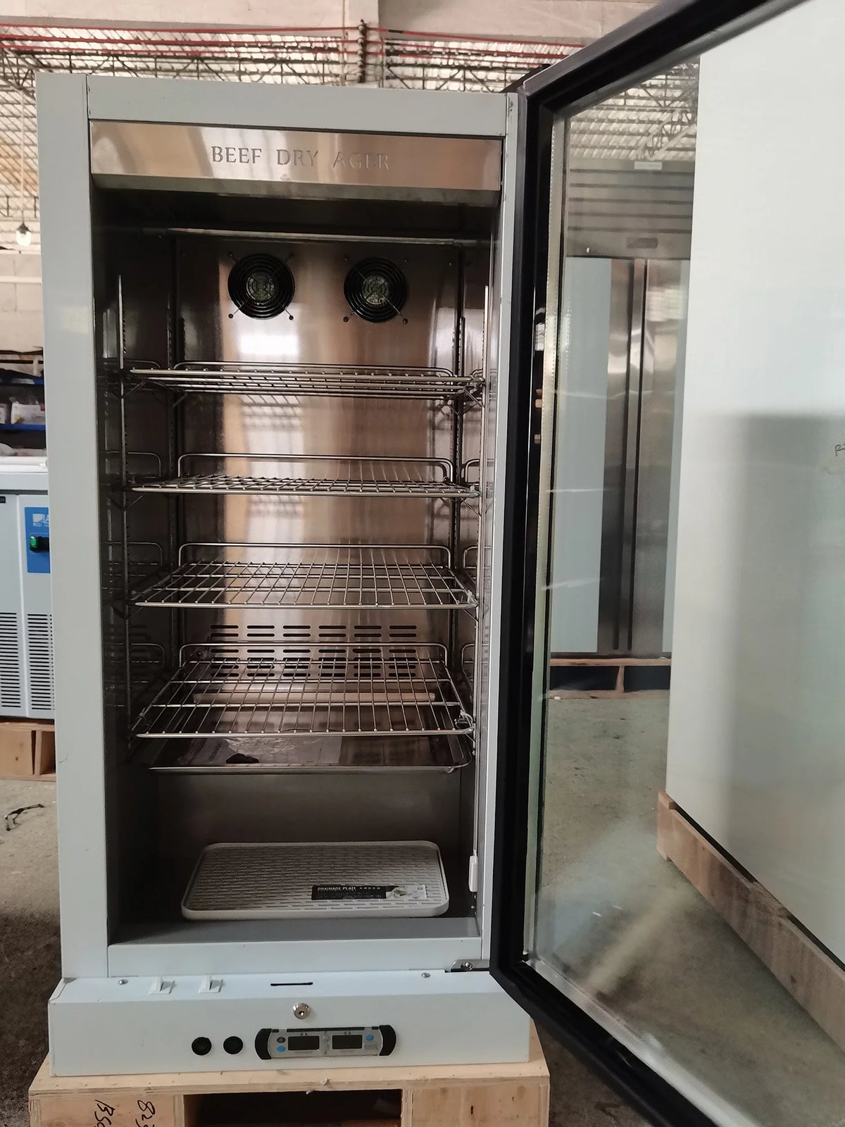 Commercial Dry Aged Beef Fridge, 268L, 4 Tiers R342592