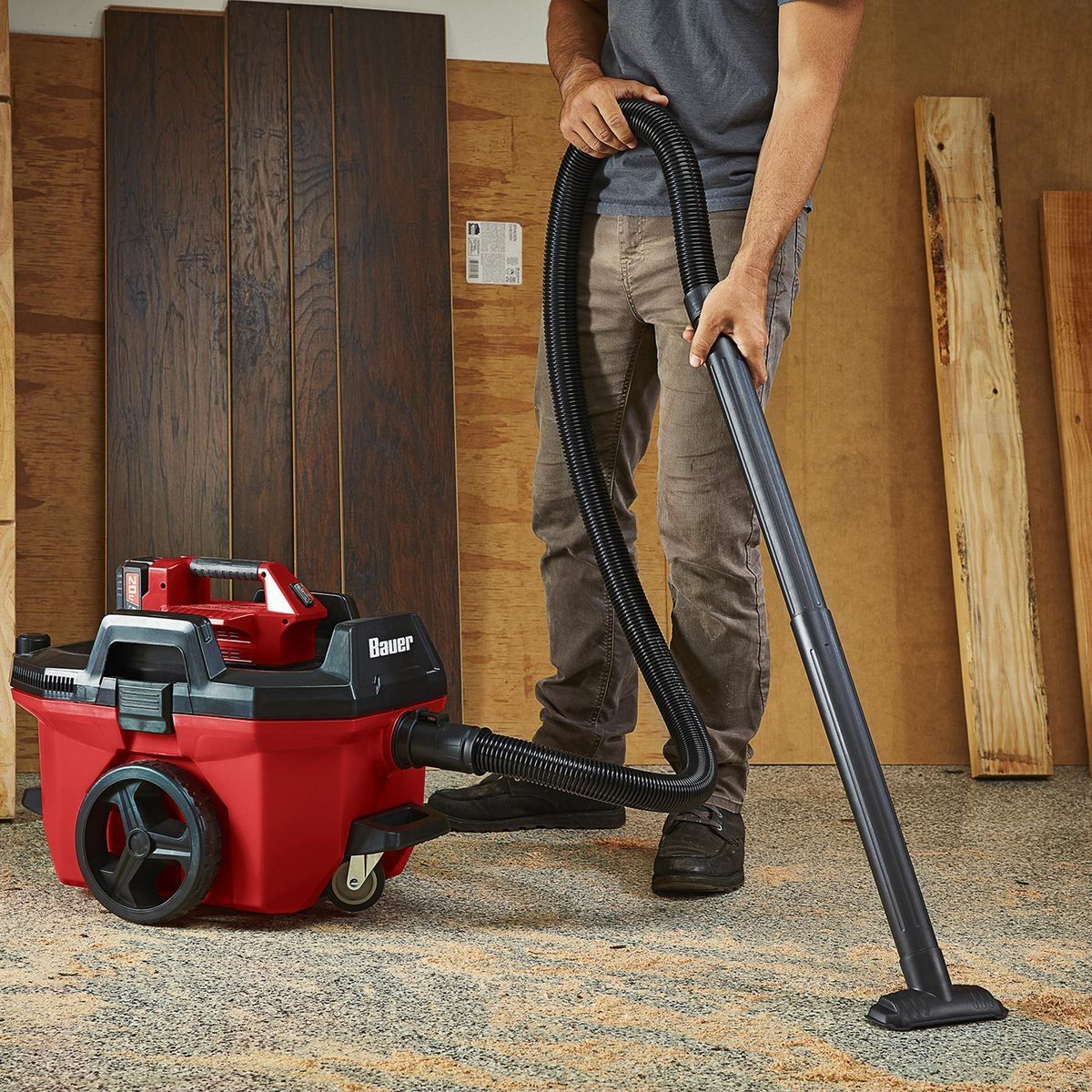 Cordless 7 Gallon Wet/Dry Vacuum U7940