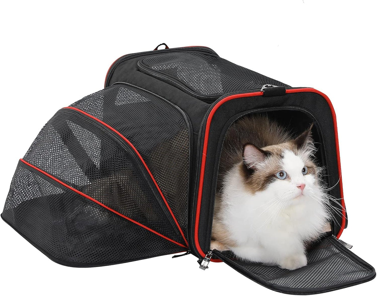 Expandable Soft-Sided Pet Travel Carrier D626