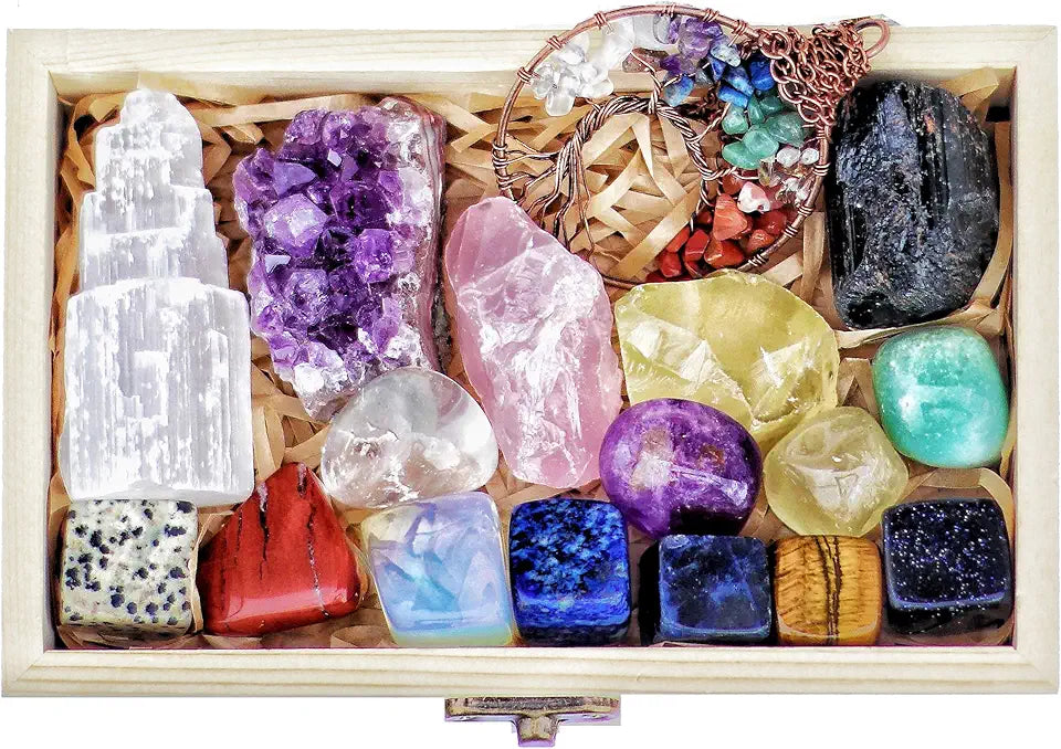 16 Large Natural Healing Crystals Set in Wooden Box G894261