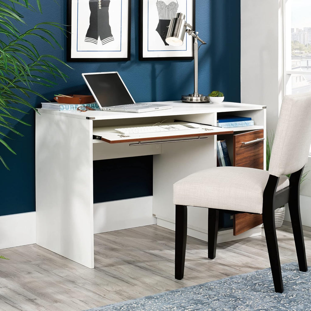 Pearl Oak Finish Desk Y636237