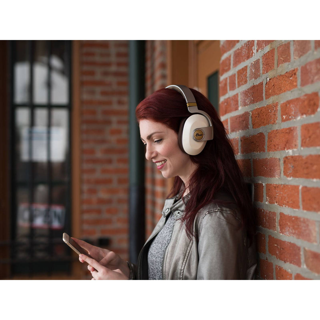 Wireless Noise-Cancelling Headphones M99216