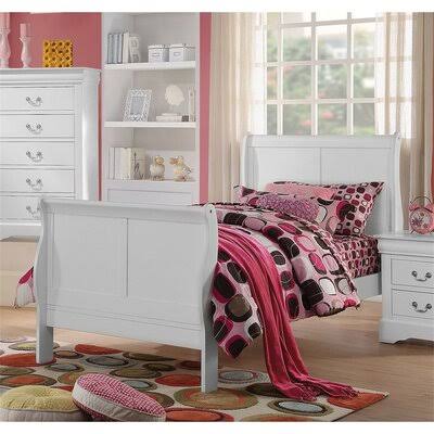 White Full Bed B52423